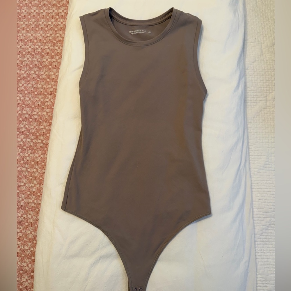 Abercrombie & Fitch Sleeveless taupe Bodysuit